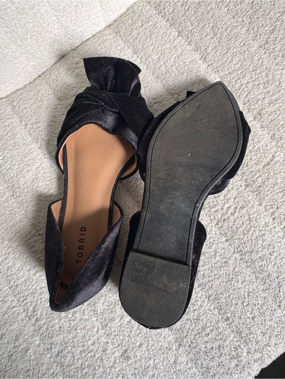 torrid Black Velvet Knot-Accent Pointed Flats